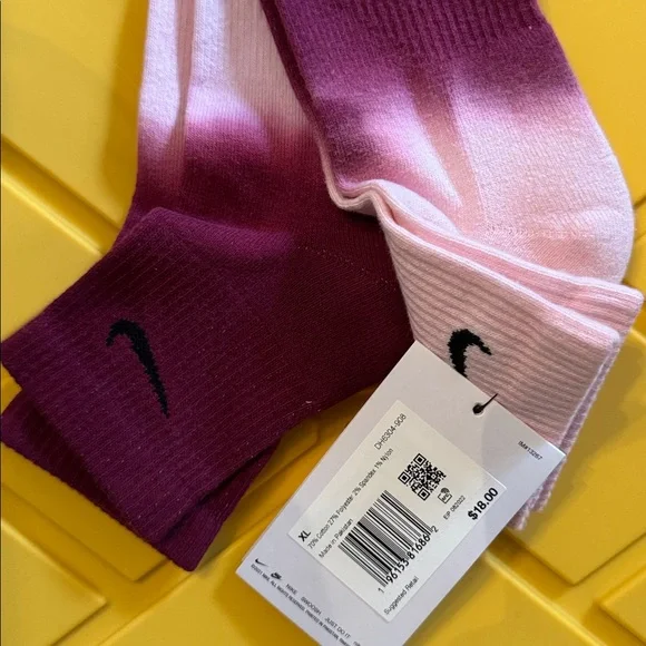 2-Pair Nike Dri-Fit Men’s Everyday Plus Cotton Cushioned - Picture 3 of 4